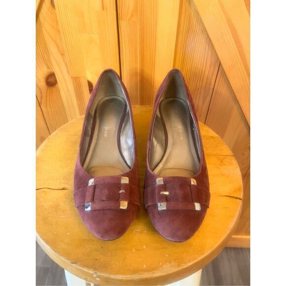 Dana Buchman Alexandria Aubsde Suede Leather Buckle Wedge Heel Women's Sz 8.5M - Picture 1 of 7